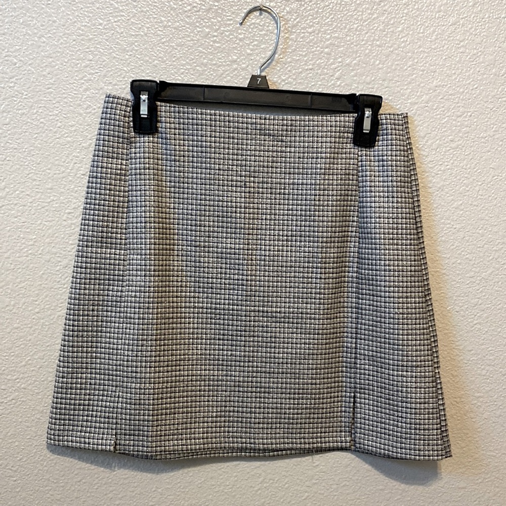 black white and gold mini skirt worn once